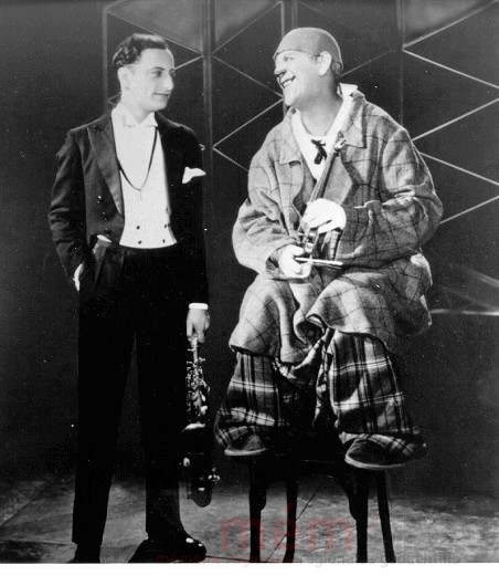 Grock mit Max van Embden, 1930