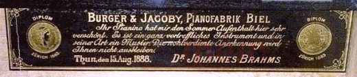 Zitat von Johannes Brahms auf einem Klavier der Firma Burger&Jacobi