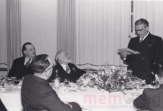 Guido Müller an einem Empfang, um 1947