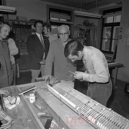 Feinarbeit bei Burger und Jacobi, 1972