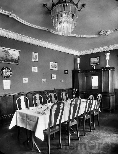 Bahnhofbuffet um 1930