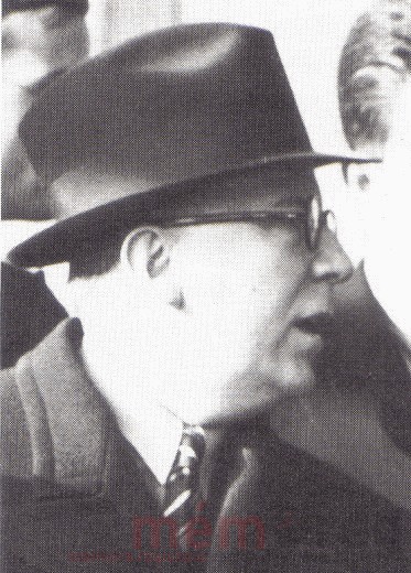 Jean Mussard, Buchautor und PR-Direktor der GM in Biel, um 1950